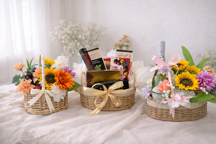 Gifts & Hampers